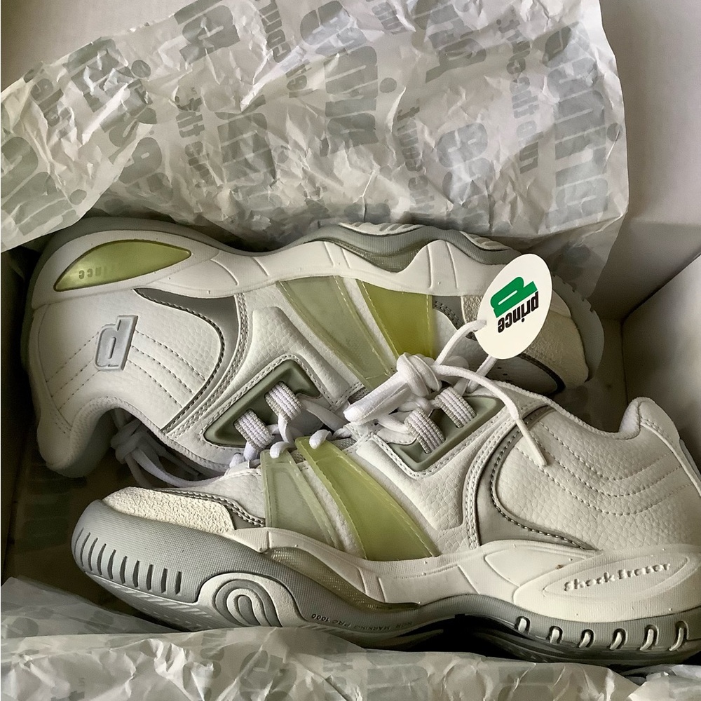 NEW PRINCE T10 women’s tennis, pickleball shoes. Size 7.5. Comfort, cushion